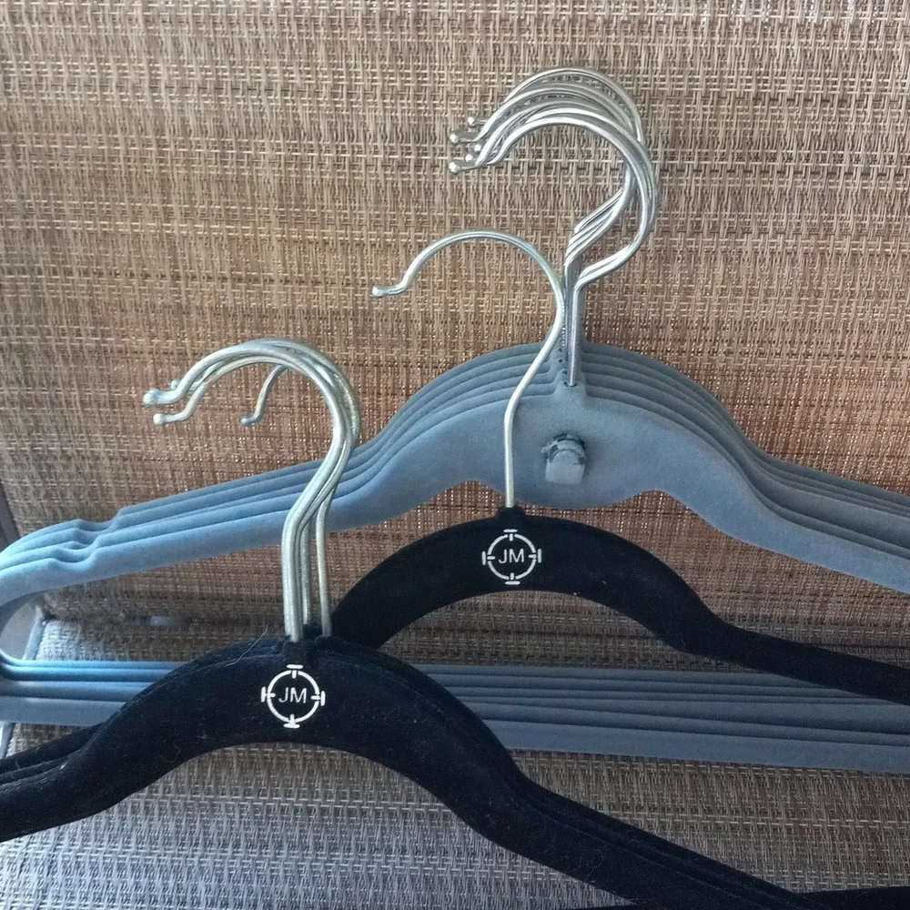 12 Black & Blue Velvet Hanger